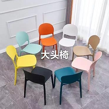 круглый кухонный стол: Стол обеденный RIDBERG DSW EAMES, черный - Круглая столешница черного — 9