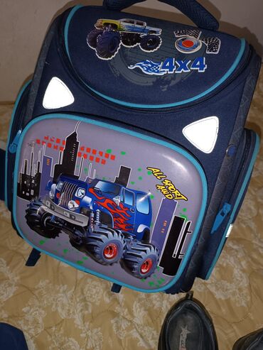 рюкзаки для школы: Ортопедический рюкзак, почти новый. Носил сын во время карантина