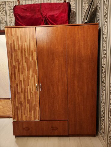 бу шкафы бишкек: Кийим салуучу шкаф, Колдонулган, Түз, Жыгач lalafo.kg да бу шкафы бишкек: Кийим салуучу шкаф, Колдонулган, Түз, Жыгач