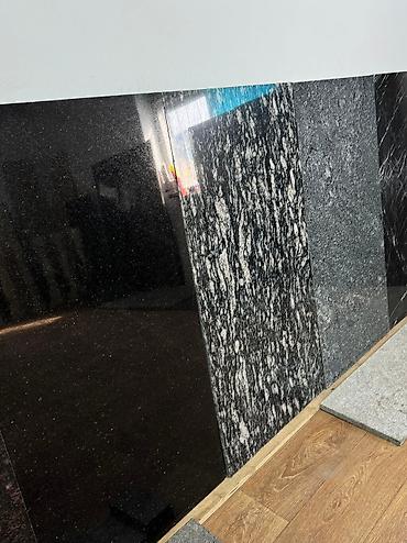 Фасадные гранитные плитки: Гранит для цоколя, для лестницы, для колонн, для подъездов. Очень — 10