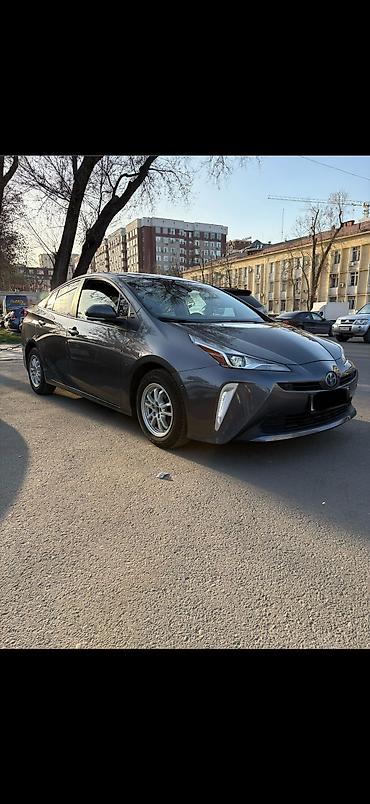 byd e2 2025: Toyota Prius: 2021 г., 1.8 л, Бензин, Лифтбек — 3