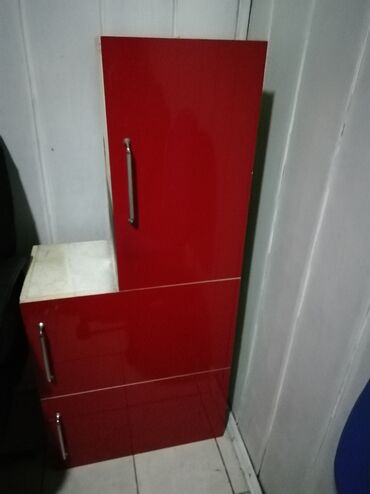 кухонные шкафы буу: Кухонный гарнитур, Б/у, цвет - Красный, Самовывоз
