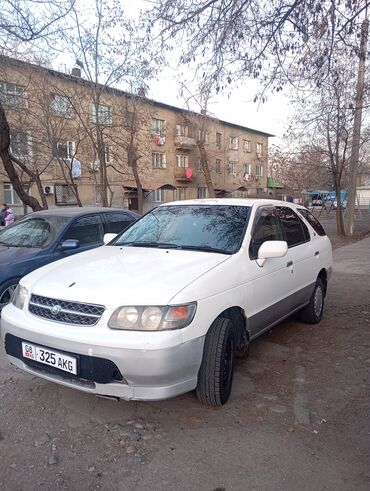Nissan: Nissan R Nessa: 2000 г., 2 л, Автомат, Бензин, Минивэн — 8