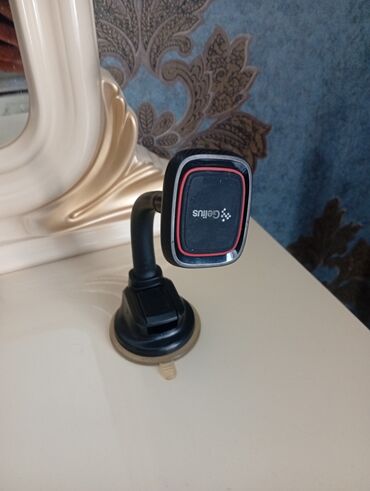 держатель телефона в машину: Gelius GP-CH013 maqnitli avtomobil telefon tutacağı - Növ: Magnetic