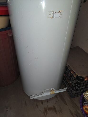 Aristonlar: Ariston 90 l