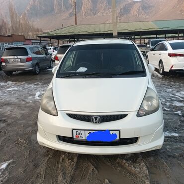 Honda: Honda Fit: 2006 г., 1.5 л, Вариатор, Бензин, Седан