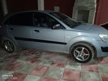 Kia: Kia Rio: 1.5 l | 2005 il Hetçbek