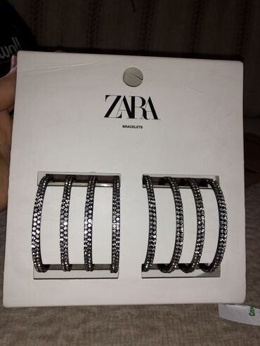 браслет золотистый бижутерия: Zara bracelets, новый. Мои запястья слишком маленькие для них