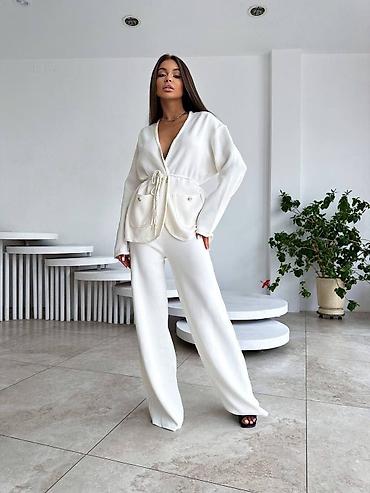 pull bear: Брючный костюм, Прямые, Китай, Осень-весна — 2
