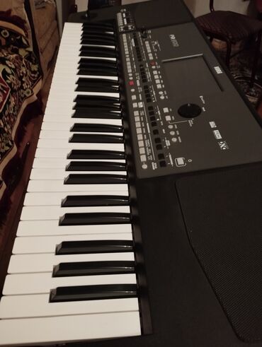 Sintezatorlar: Korg pa 600 təzə kimidi deməy olarki toya getmeyib