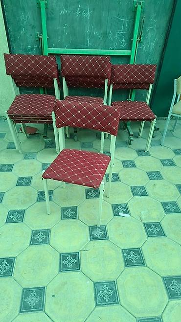 Продаю железные стулья с мягкой обивкой, очень хорошие качественные