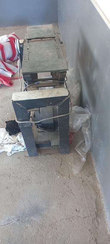 Alətlər: Sənaye tipli elektrikli dəzgah komplekti Təsvir: - Aşağıdan — 2