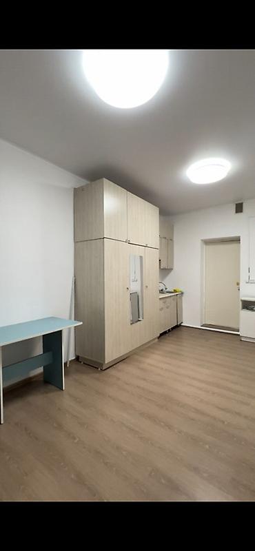 studio apartment: Продается квартира гостиничного типа Локация хорошая. Подходит для — 2