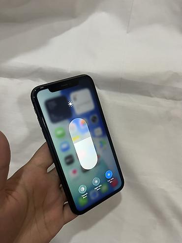 треснул экран: IPhone 11, Б/у, 128 ГБ, Черный, Чехол, 70 % — 6