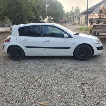 s class yan guzguleri: Renault Megane: 1.6 л | 2005 г. Хэтчбэк