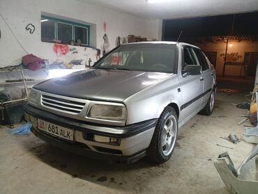 запчасти на опель вектра б: Volkswagen Vento: 1992 г., 1.8 л, Механика, Бензин, Седан
