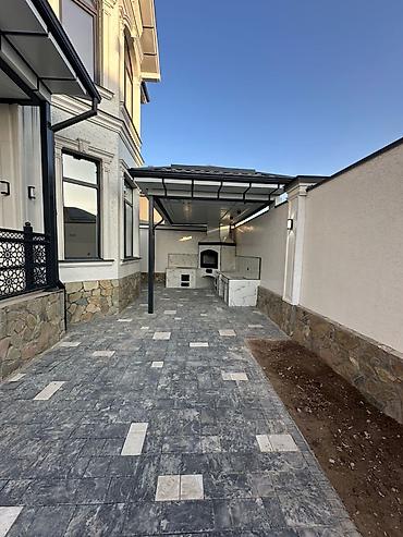 Продажа коттеджей и домов: Продаётся двухэтажный дом в Арча-Бешике! Площадь дома — 300 м² Участок — 2