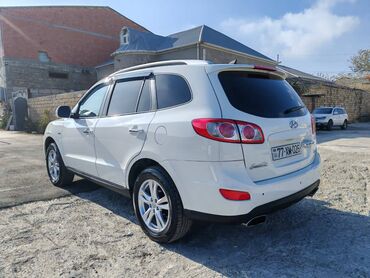 Hyundai: Hyundai Santa Fe: 2 l | 2010 il Ofrouder/SUV — 15