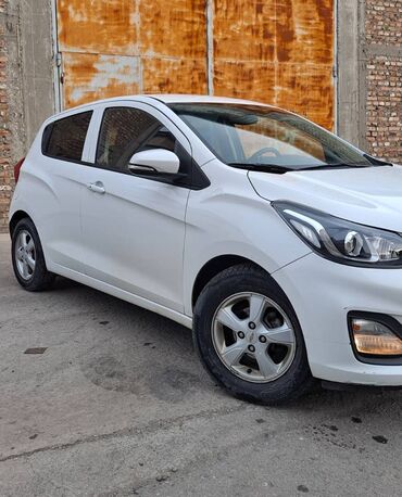 Chevrolet: Chevrolet Spark: 2021 г., 1 л, Автомат, Бензин, Хэтчбэк — 3