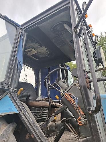 saatlıda sadığ traktor: Belarus 892.2 il 2015 motor karopka ideal kotanla birlikdə 14luk 21000 — 3
