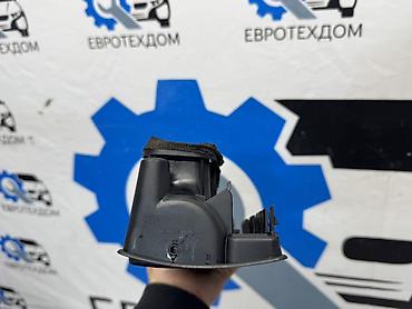 ауди печка: Дефлектор воздуховода Volkswagen 2001 г., Б/у, Оригинал, Германия — 5