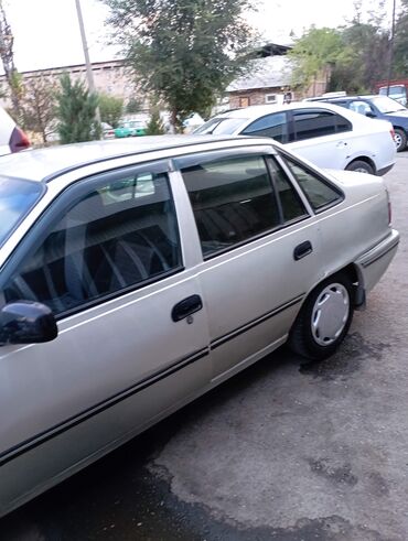 некси ош: Daewoo Nexia: 2007 г., 1.5 л, Механика, Бензин, Седан