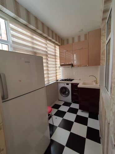 Uzunmüddətli kirayə mənzillər: Nizami Rayonu Neftçilər Metrosu Start İdman Kompleksi 3 otaq. Mərtəbə — 14