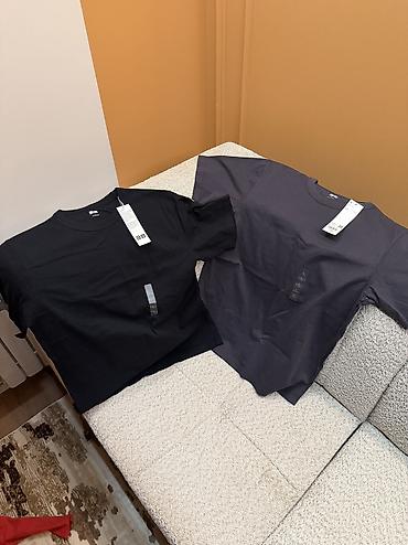 охотничий одежда: Мужская футболка, L, Uniqlo, Новый, цвет - Черный, Самовывоз, Платная доставка — 1