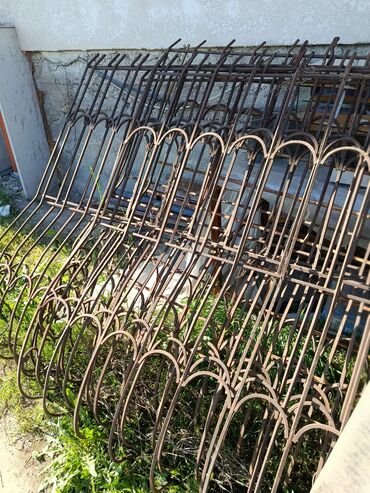 бу отбойник: Продаю решетки, профиль настил