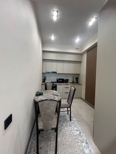 Посуточная аренда квартир: 2 комнаты, Душевая кабина, Постельное белье, Кондиционер — 15