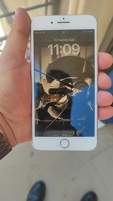 Apple iPhone: IPhone 8 Plus, 64 GB, Qızılı, Barmaq izi, Face ID — 4