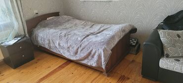 складная кровать трансформер: İşlənmiş, Təknəfərlik çarpayı, Bazasız, Matras ilə, Siyirməsiz, Azərbaycan