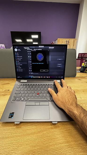 iphon 14: 💻SATILIR ✅: Lenovo ThinkPad X1 Yoga Gen6 🔸 Leptopun sağ küncündə çatı — 2