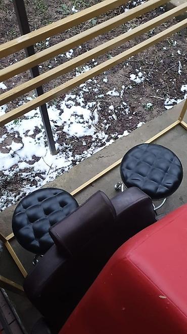 Другое оборудование для салонов красоты: Продается салонная мебель. Недорого. Мойка 1шт 19000с Кресла 3шт — 12