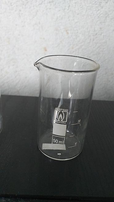 Ostali medicinski proizvodi: Vatrostalna staklena posuda 10 litara . Laboratorijske čaše - — 12