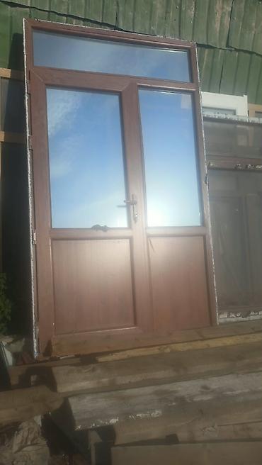 taxta qapilar: PVC giriş qapısı – şüşəli üst panel və yan şüşəli qanad - Material — 1