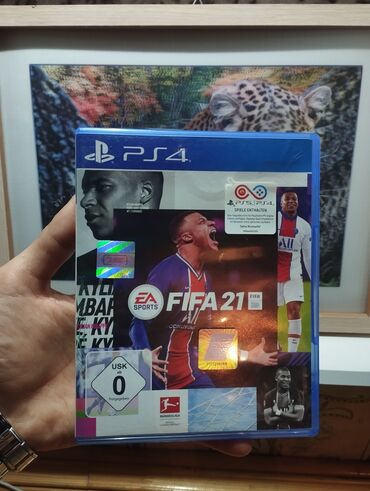 Oyun diskləri və kartricləri: PlayStation 4 üçün FIFA 21 futbol simulyasiya oyunu. Oyun yeni nəsil