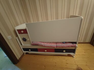односпальная кровать: Б/у, Для мальчика, С выдвижными ящиками, Азербайджан