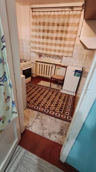 купить недорого однокомнатную квартиру: 1 бөлмө, 35 кв. м, Жеке план, 3 кабат, Косметикалык ремонт