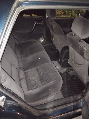 Opel: Opel Vectra: 2001 г., 1.8 л, Механика, Бензин, Универсал — 3