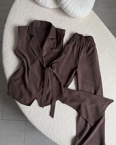 zeleni prsluci: 05. -Novo💫 komplet( prsluk sa naramenicama i pantalone) • S M L — 4