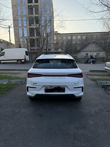 BYD: BYD E2: 2024 г., Электромобиль, Хэтчбэк — 4
