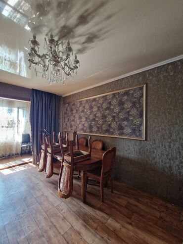 купить квартиру в рассрочку от хозяина: 5 и более комнат, 90 м², 105 серия, 5 этаж, Старый ремонт