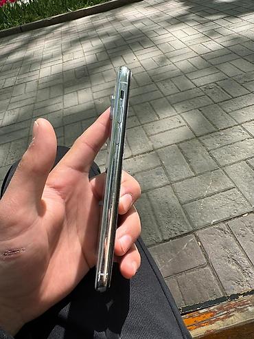 Apple iPhone: IPhone X, Серебристый — 3