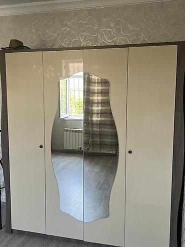 шкаф в прихожей: Dörd qapılı yataq otağı dolabı - Material: MDF/LDSP kombinasiyası — 1