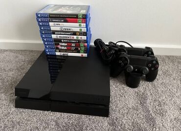 ps4: Sony Playstation PS4 (500 GB) with Extra Controller & Games Bundle