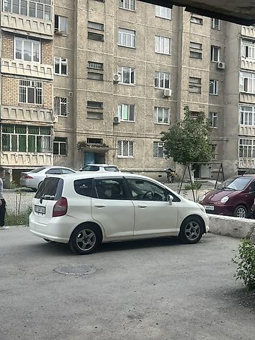 гак айон с: Honda Fit: 2002 г., Бензин, Хэтчбэк — 4