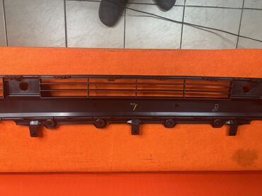 Бамперы и комплектующие: Бампер Toyota — 4