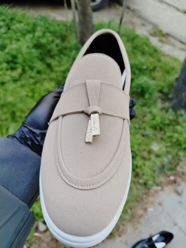 Ayaqqabılar: Seriya və tək tək satış. Ödənişli Ünvana çatdırılma var. Obtavoy — 25