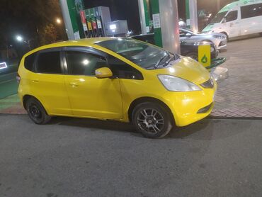 радиатор на хонда фит: Honda Fit: 2010 г., 1.3 л, Вариатор, Бензин, Хетчбек